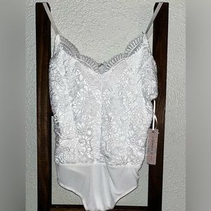 Women’s Bodysuit, Iris Basic